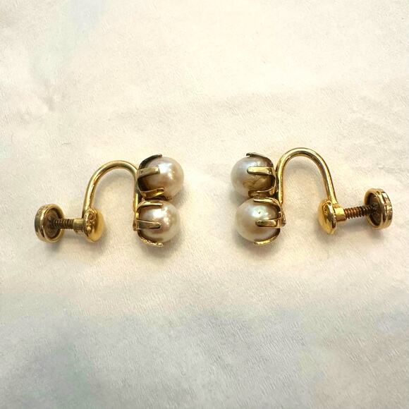 Vintage Double Pearl Screw Back Clip on Earrings Gold Tone Retro 12K Gold Filled - Picture 1 of 10